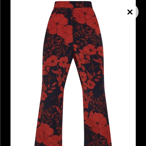 ❣️Pretty Little Thing navy and red floral two piece pant set NWT - Picture 2 of 8